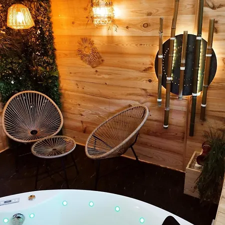 Holiday home Maison Cozy 2 A 6 Personnes Option Balneo *